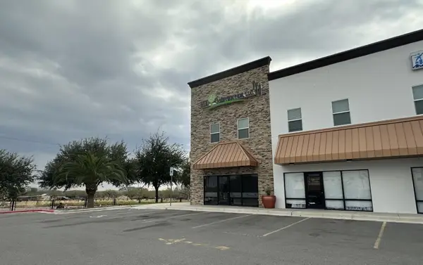 8218 Casa Verde Rd, Laredo, TX 78041