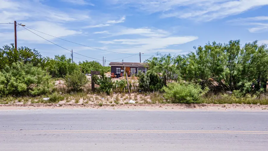 105 E Meirs St., Laredo, TX 78043 - #2