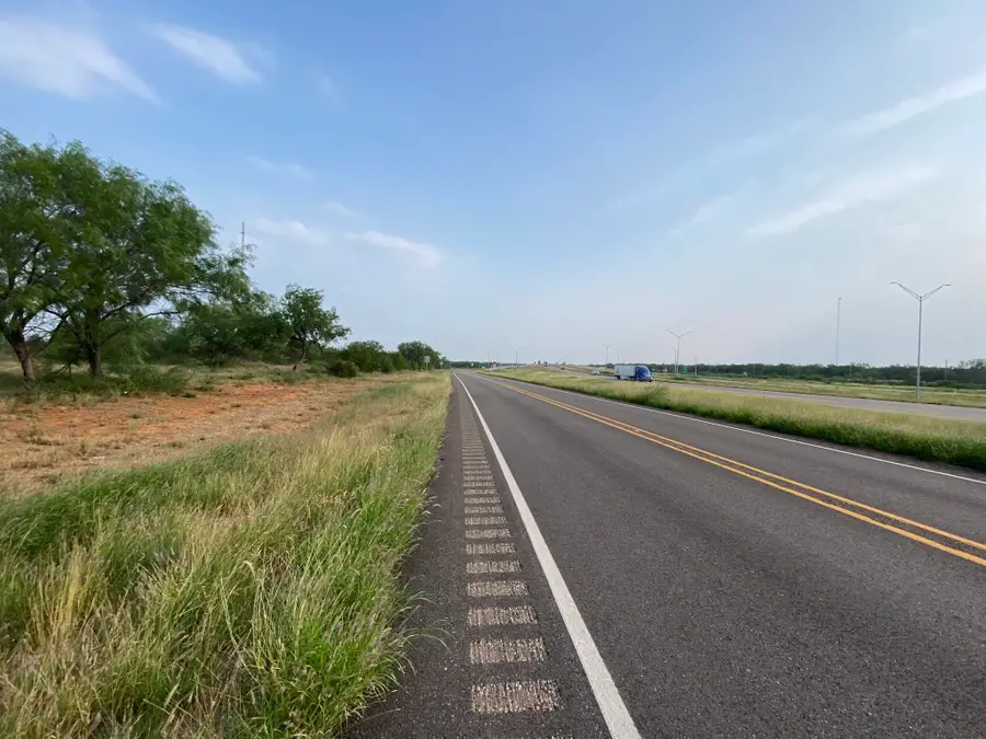 M56 IH 35 Frontage, Artesia Wells, TX 78001 - #2