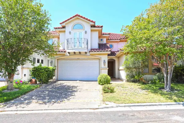 7205 Lake Victoria Rd, Laredo, TX 78401-1966