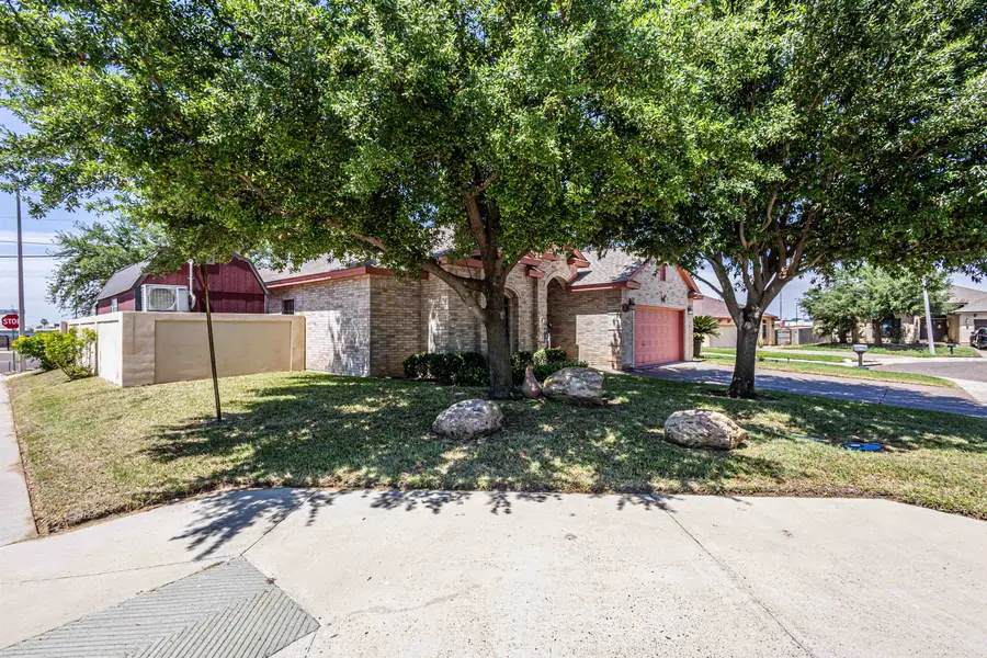 10702 Patron Lp, Laredo, TX 78045 - #2