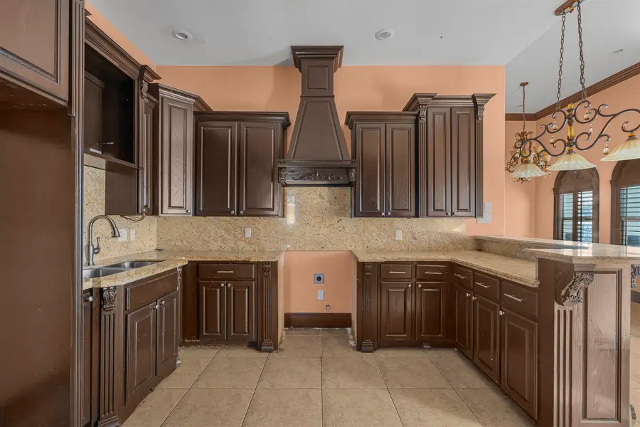 3802 Daniela Lp, Laredo, TX 78043 - #3