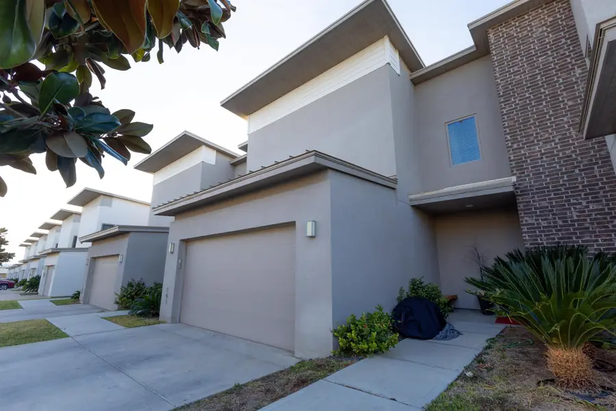 10902 International Blvd, Laredo, TX 78045 - Image #2