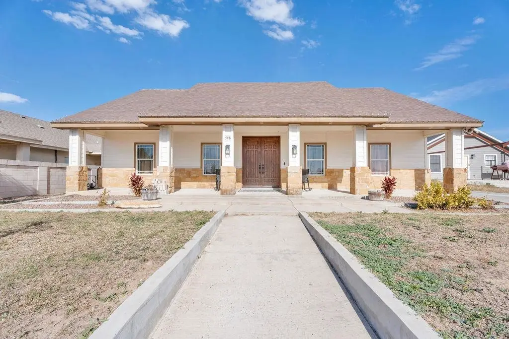 508 Kennedy St, Zapata, TX 78076 - #1