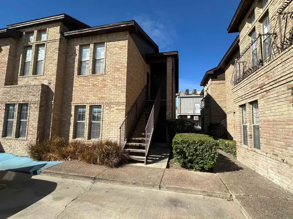 207 Martingale Ln, Laredo, TX 78041