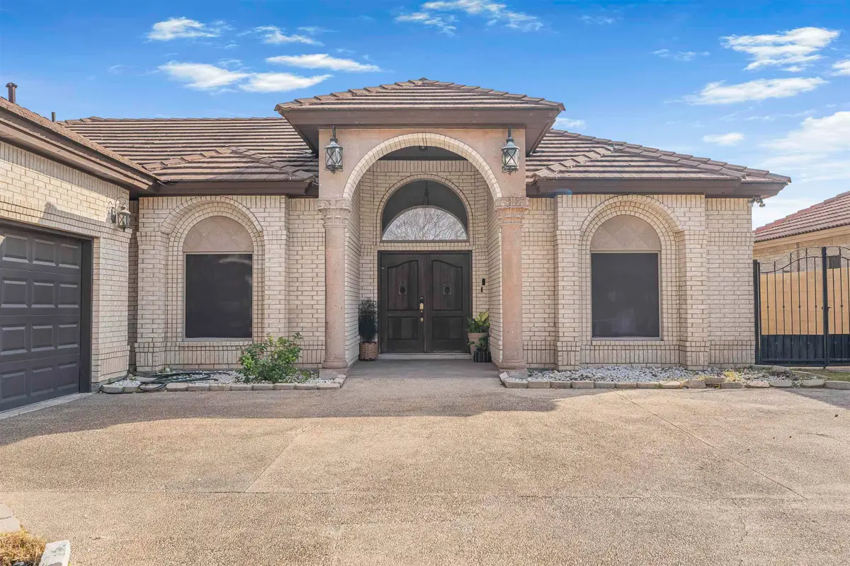 307 Lake Carnegie Ct., Laredo, TX 78041 - #1