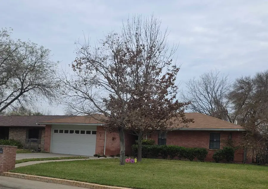 312 S Dakota, Laredo, TX 78041 - #2