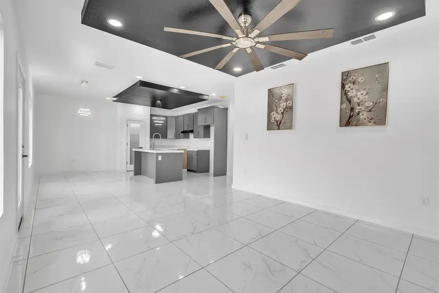 5059 Luna Grande Lp., Laredo, TX 78046 - #2