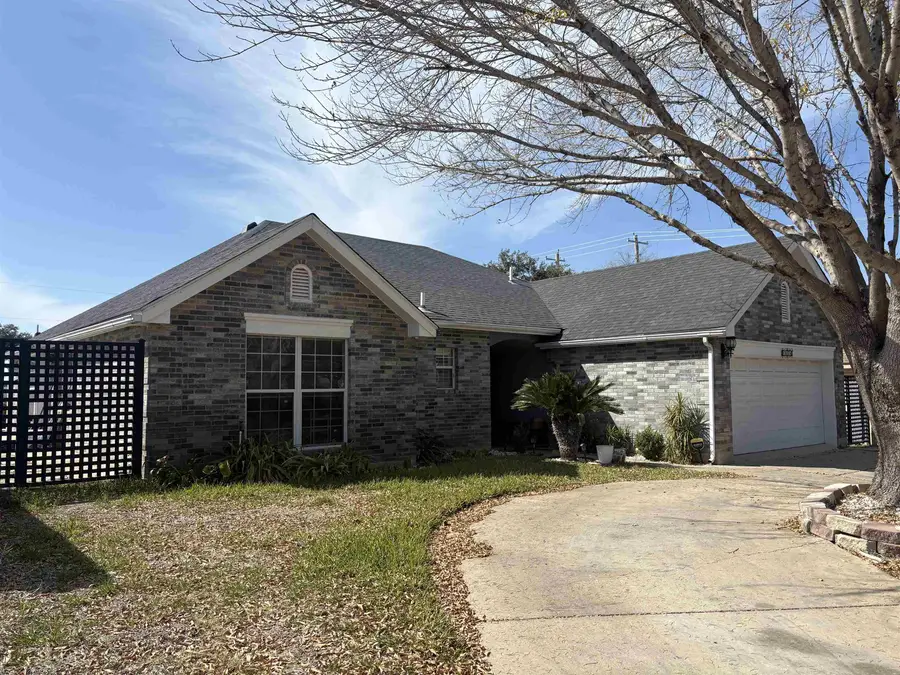 8814 Crossway Dr, Laredo, TX 78045 - #3