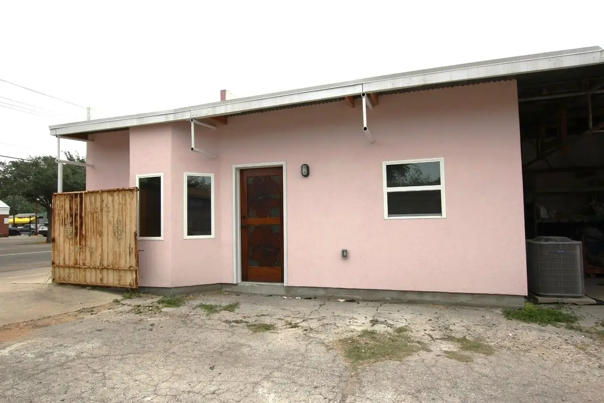 1519 Corpus Christi St, Laredo, TX 78040 - #1