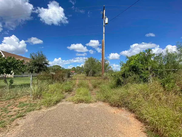 7 Acres U.S. Hwy 359, Oilton, TX 78371