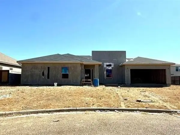 1903 Port Miami St, Laredo, TX 78045