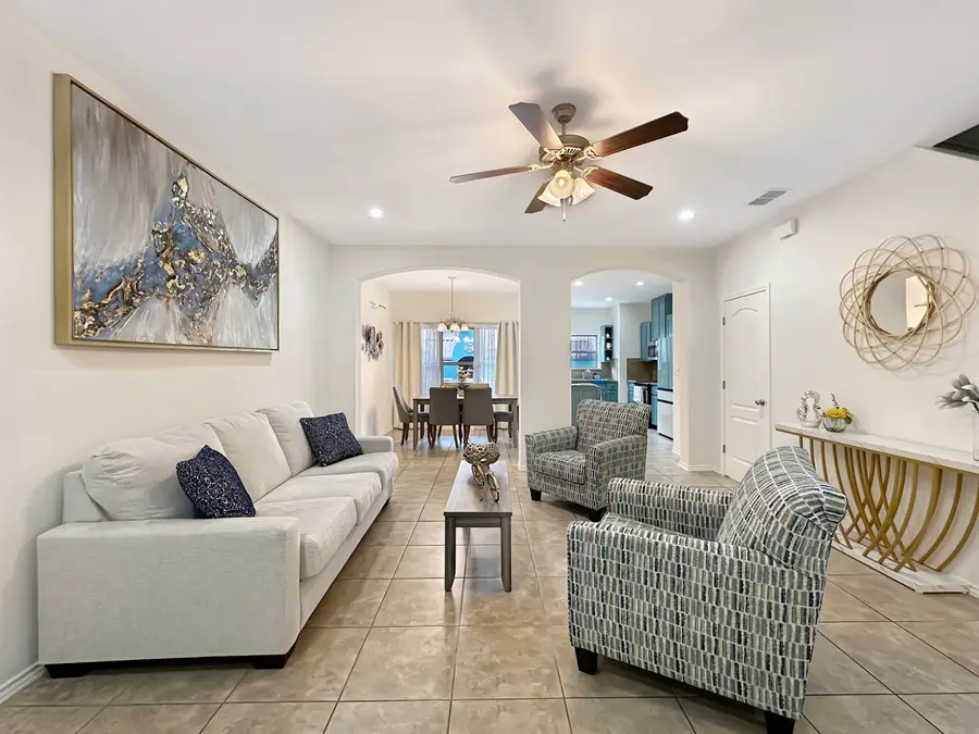 5714 Montevista Dr., Laredo, TX 78041 - #3