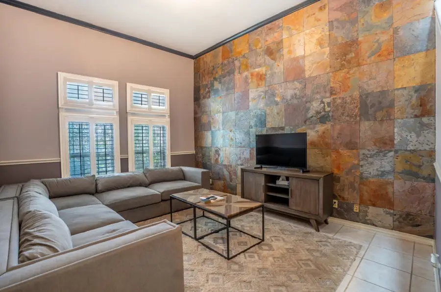 101 Martingale Ln, Laredo, TX 78041 - #3