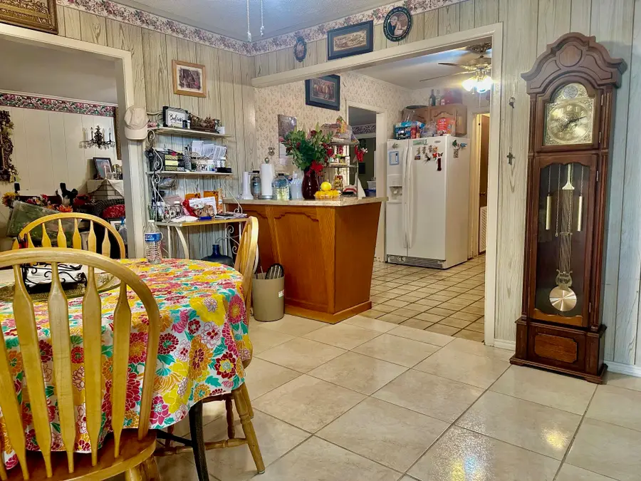 2518 E Lyon St, Laredo, TX 78043 - #3