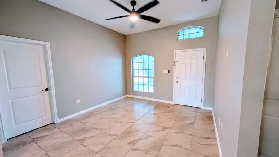 10303 Dasher Dr, Laredo, TX 78045 - #2