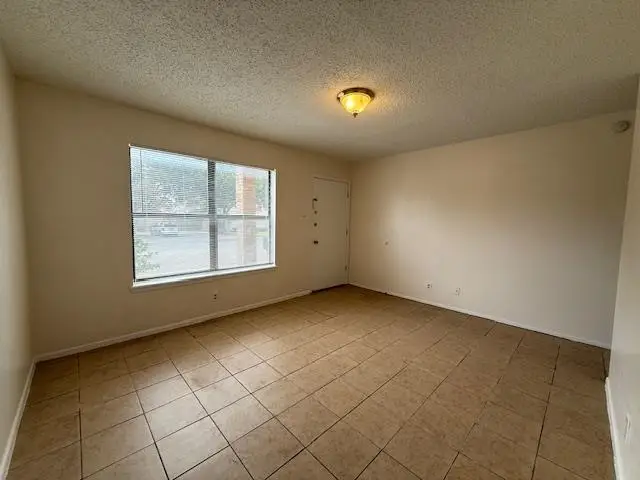 110 Merlin Rd, Laredo, TX 78045 - #3