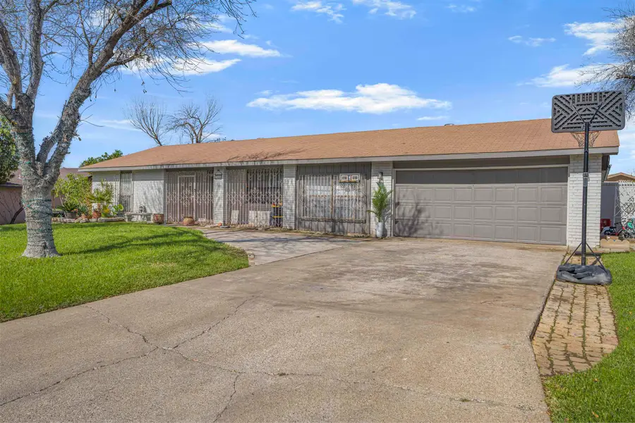 904 Laurel Dr, Laredo, TX 78045 - #2