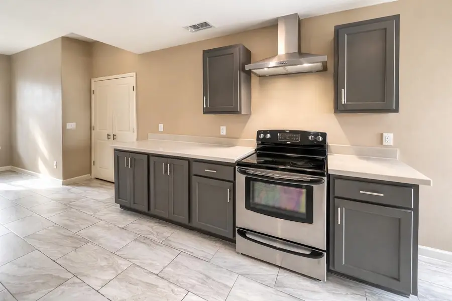 9629 Center Rd, Laredo, TX 78045 - #3