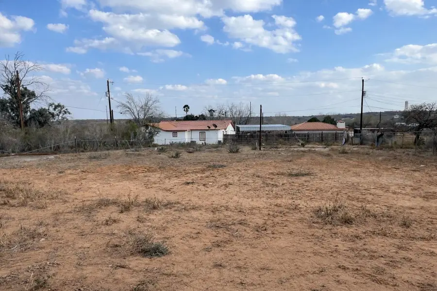 369 Mango Dr., Zapata, TX 78076 - #3