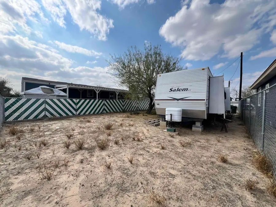 1502 Col. Antonio Zapata Avenue, Zapata, TX 78076 - #3