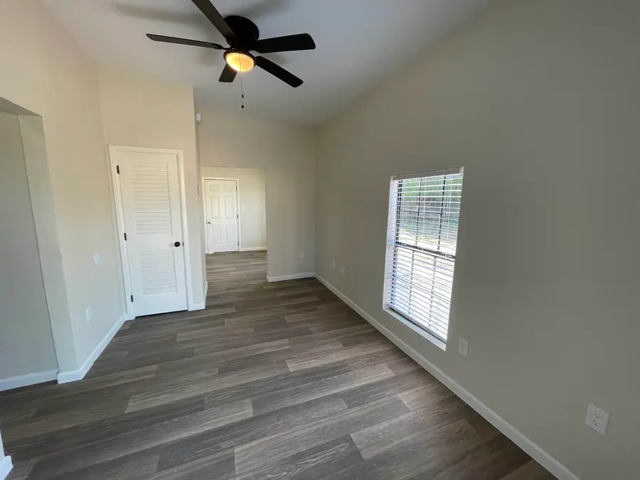 1509 Monterrey Ave, Laredo, TX 78040 - #2