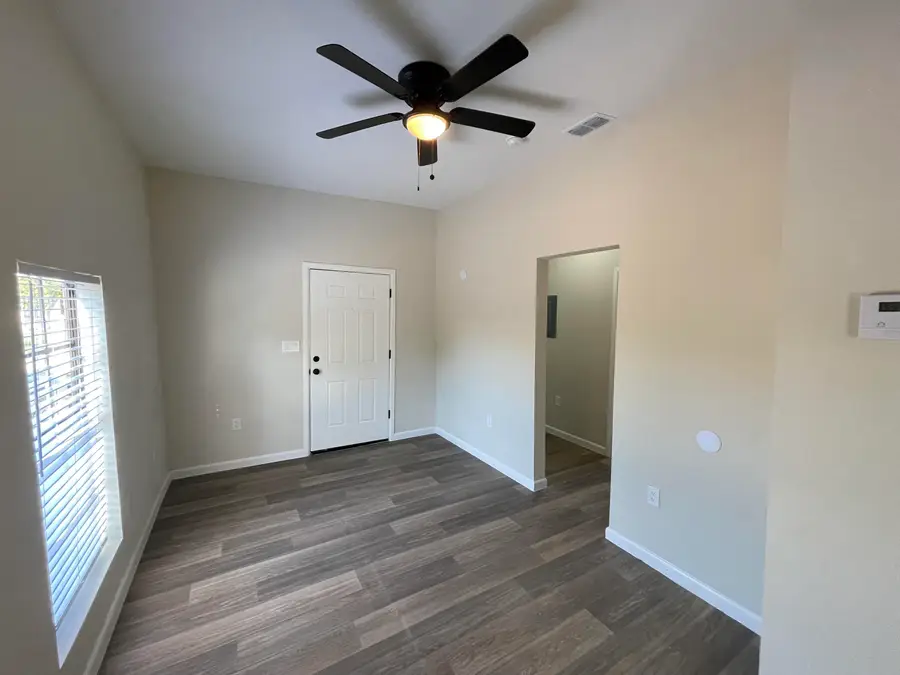 1509 Monterrey Ave, Laredo, TX 78040 - #3