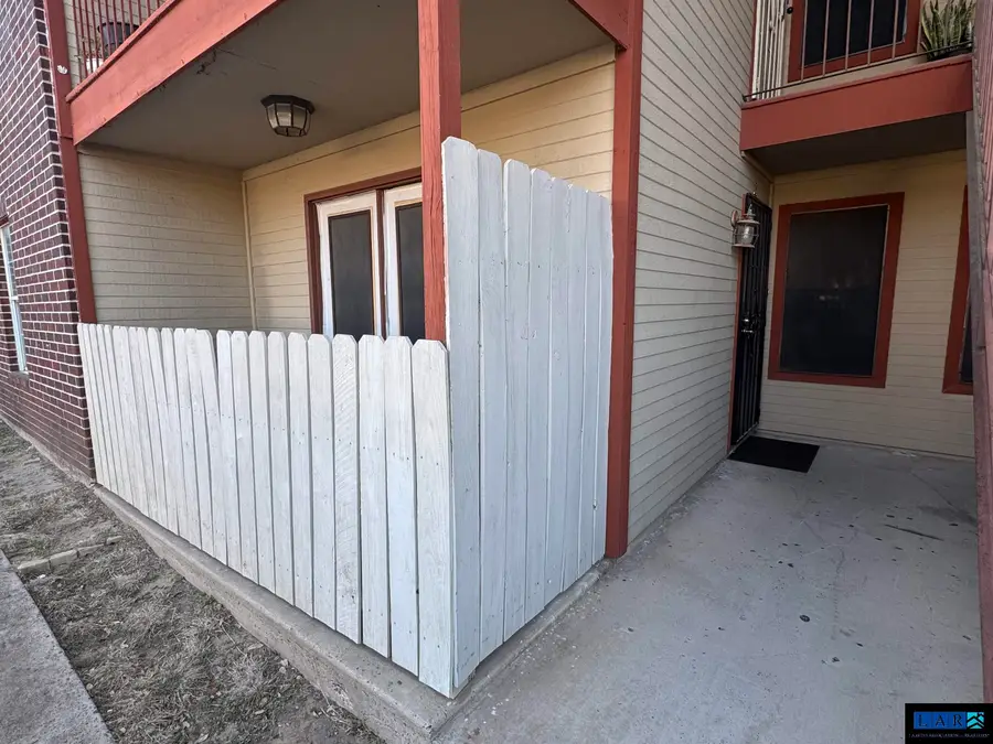 1111 Shiloh Dr, Laredo, TX 78045 - #2