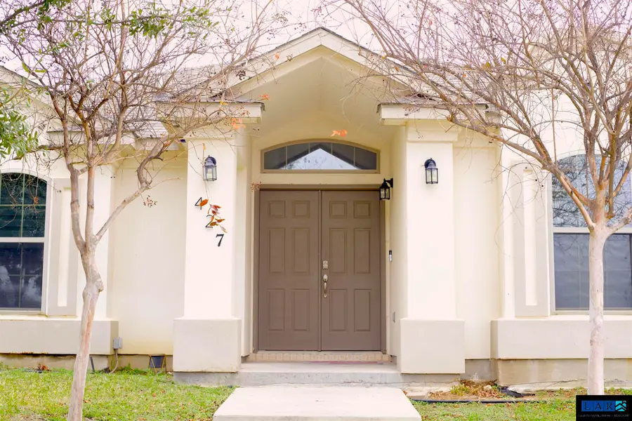 427 Peyramale Ct, Laredo, TX 78045-4202 - #3