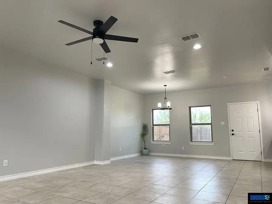 5801 Moses Lp., Laredo, TX 78046 - #2