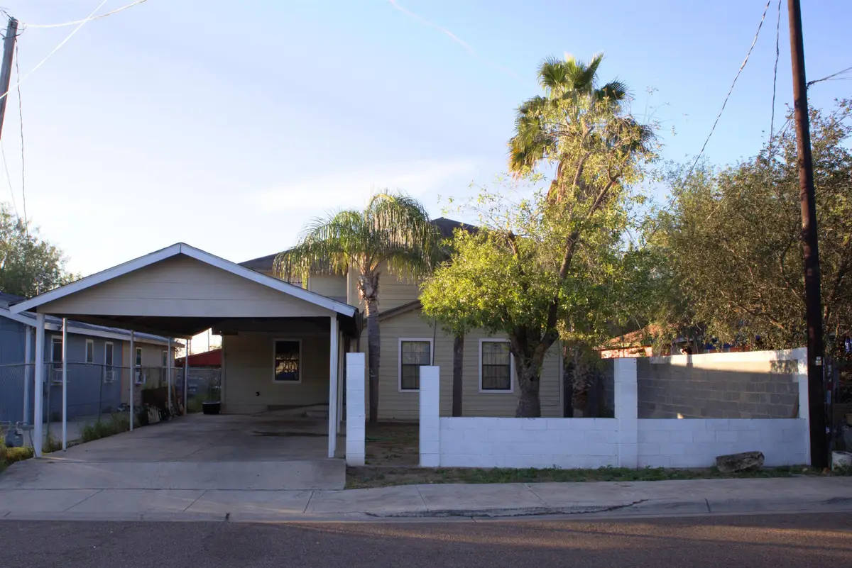 3305 Corpus Christi St, Laredo, TX 78043-3512 - #1