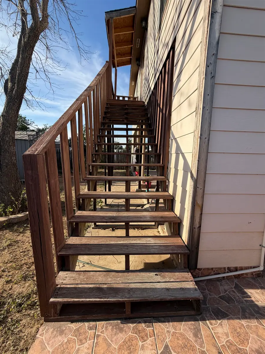 10214 Blitzen Dr, Laredo, TX 78045 - #2