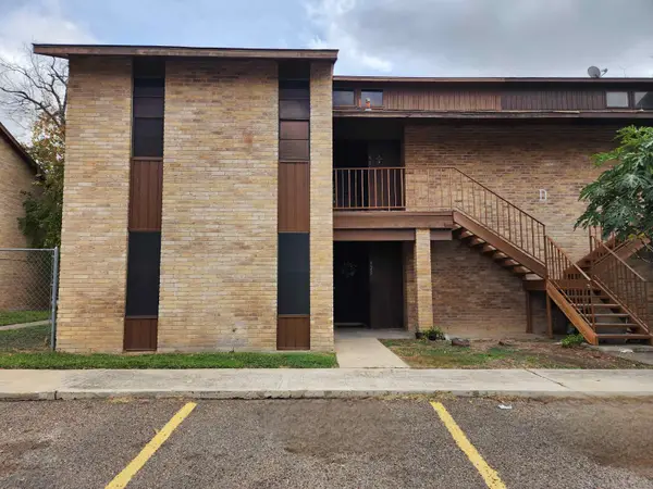 100 E Aurora St, Laredo, TX 78041