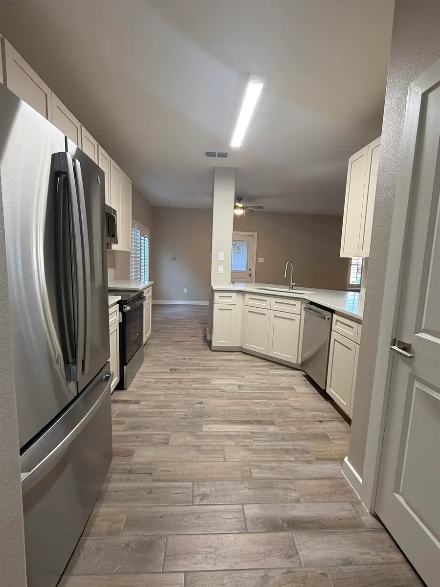 3104 Quintero St, Laredo, TX 78045 - #3