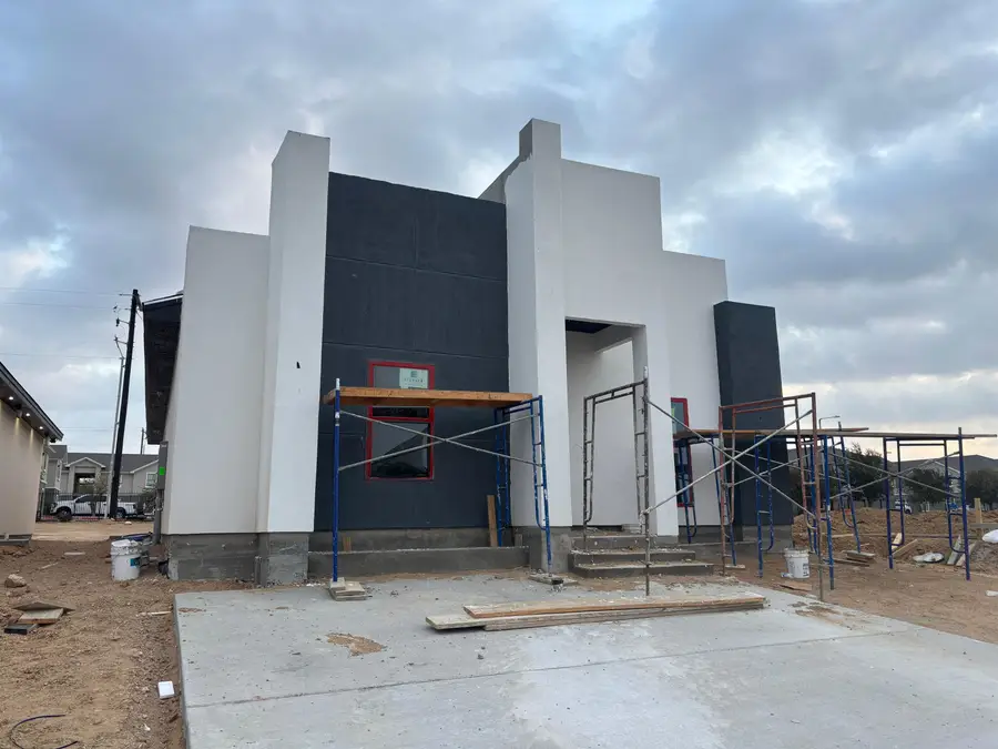 216 Lusitano Dr., Laredo, TX 78046 - #3