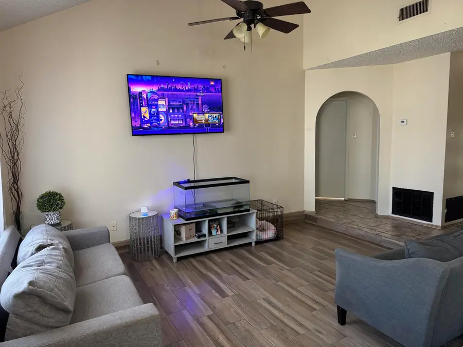 605 Atlanta Dr, Laredo, TX 78045 - #3