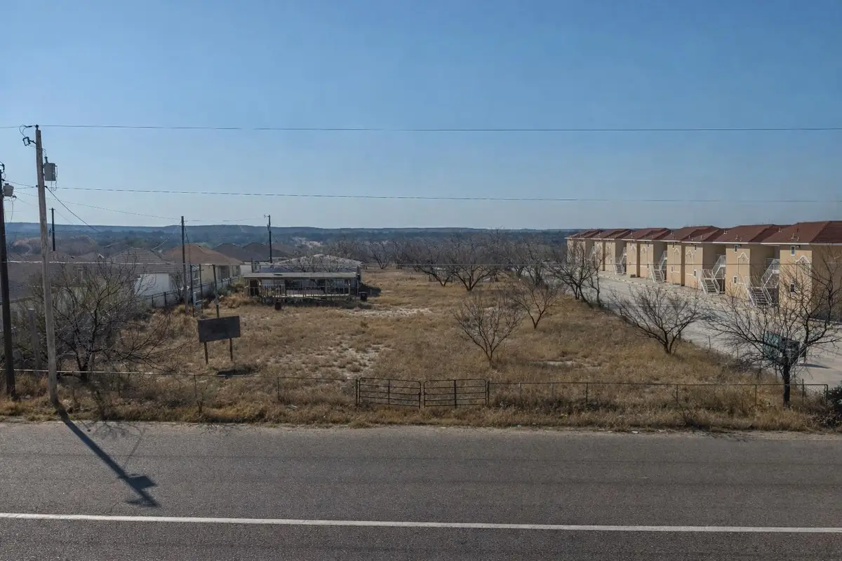 371 Riverside Dr, Eagle Pass, TX 78853 - #1