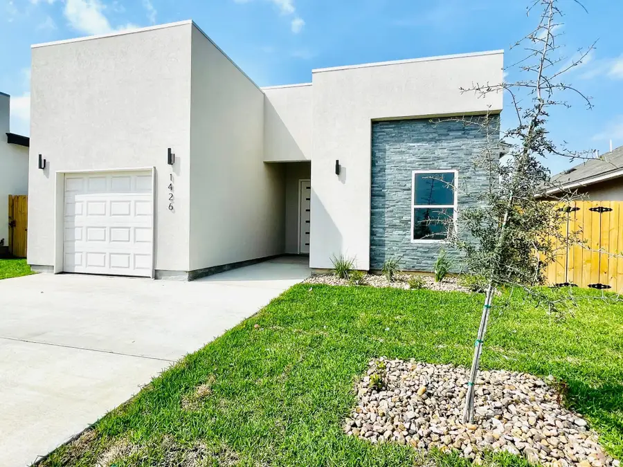 1426 Los Estribos Dr., Laredo, TX 78046 - #3