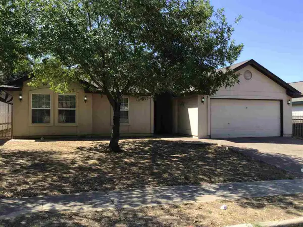 1617 Woodland Dr, Laredo, TX 78045