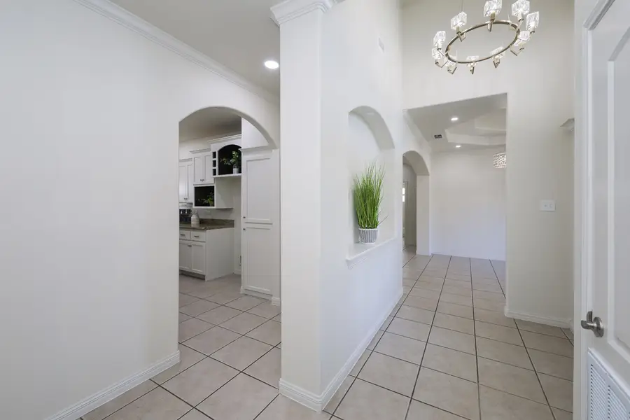 6631 Grande Bay Dr, Laredo, TX 78041 - #2