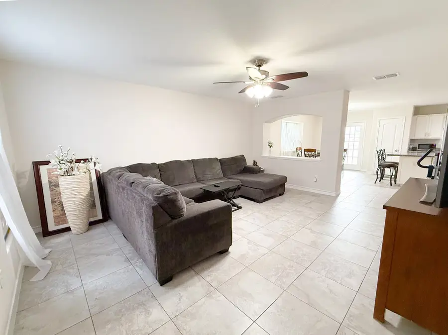 2103 Dorado Dr, Laredo, TX 78046 - #3