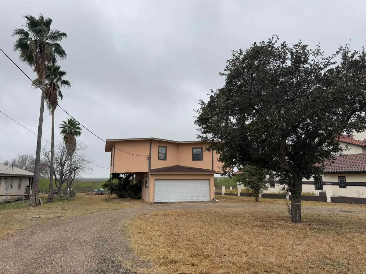 553 Cerrito Dr, Zapata, TX 78076 - #1