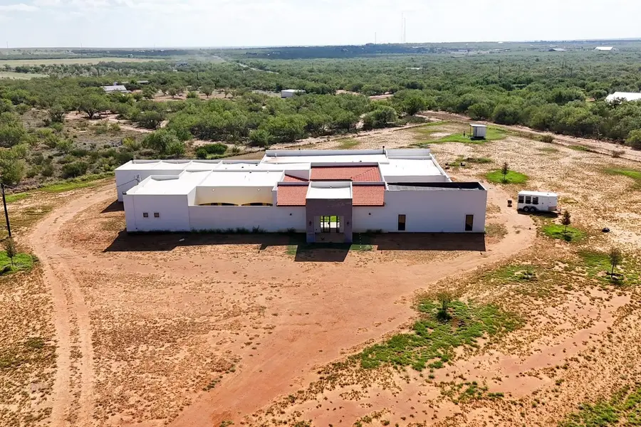 559 Jefferies Rd., Laredo, TX 78045 - #3