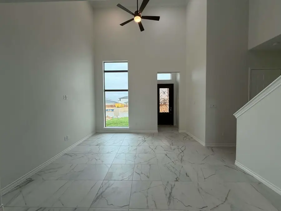 5609 Beefalo Ln., Laredo, TX 78046 - #2