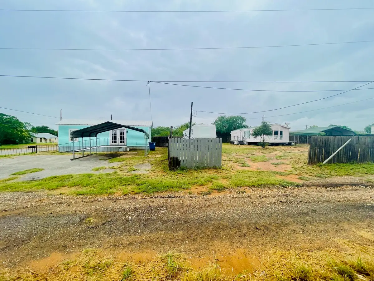 108 Hugo St., Dilley, TX 78017 - #1