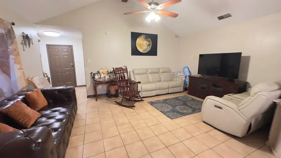 8617 Northridge Lp, Laredo, TX 78045 - #3