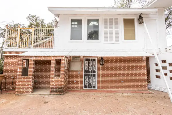 1420 Corpus Christi St, Laredo, TX 78040