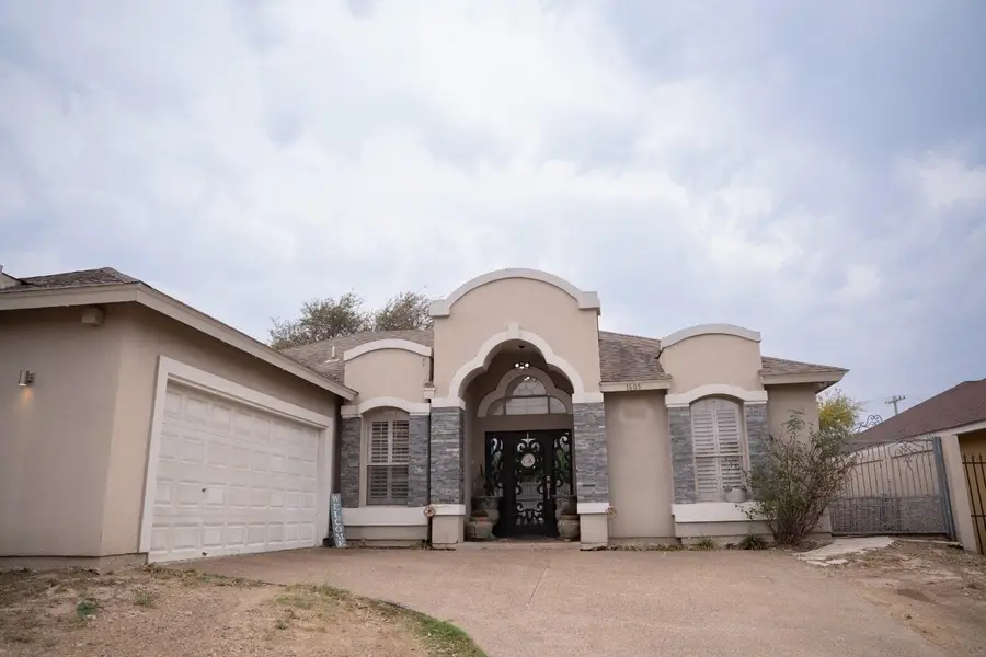 1605 Whitewood Dr, Laredo, TX 78045 - #2