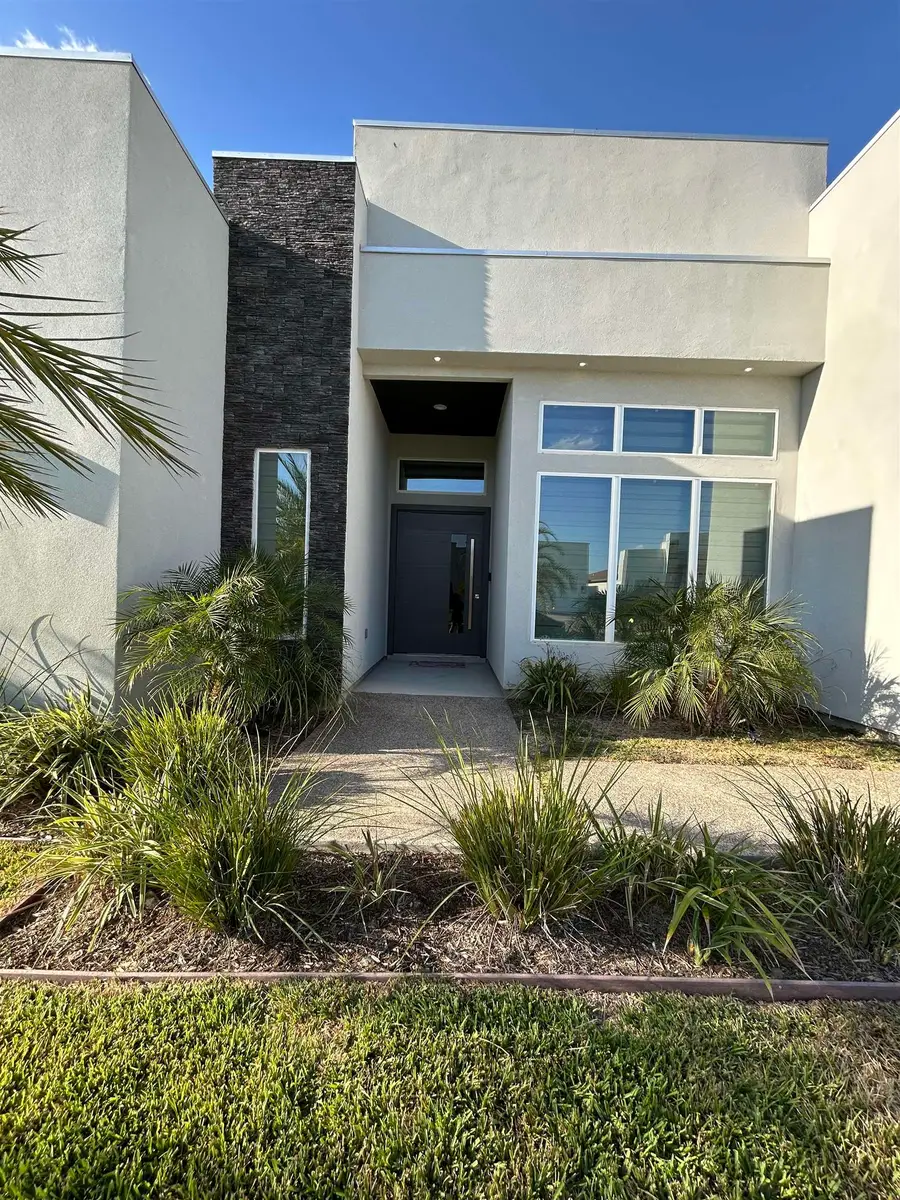 3622 Jack London Dr., Laredo, TX 78045 - #2