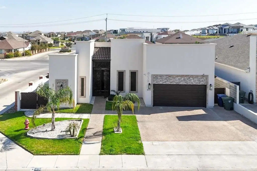 613 Puerta Del Sol, Laredo, TX 78045 - #1